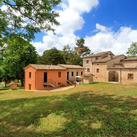 Borgo Dei Pini *