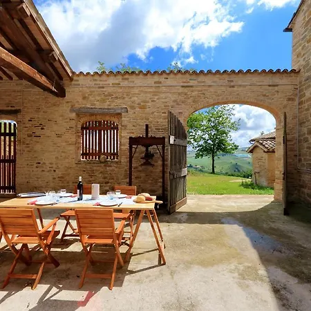 Borgo Dei Pini Вилла